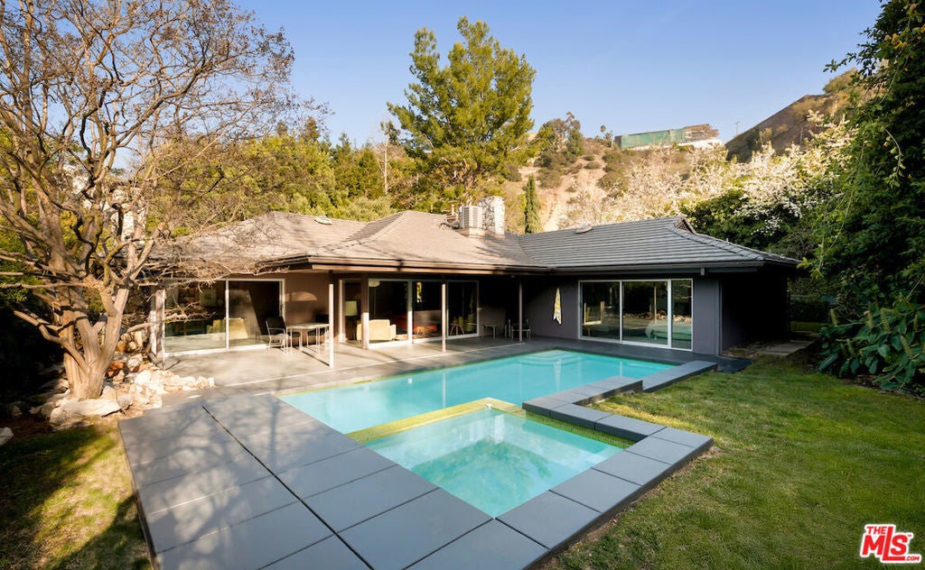 Photo of Listing #25548837