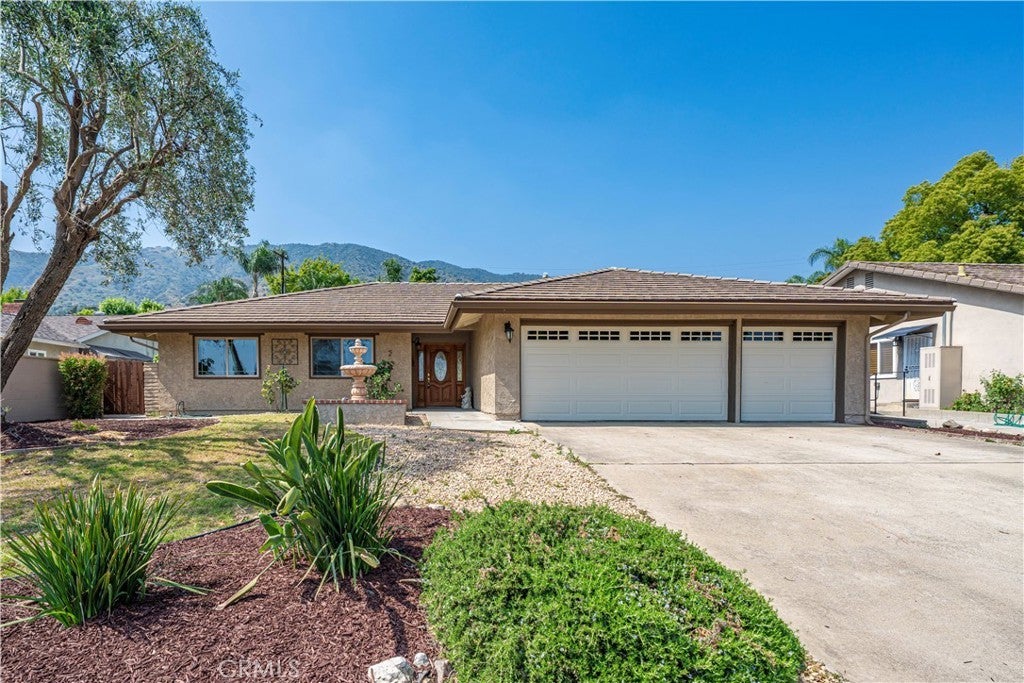 Photo of Listing #CV25094145