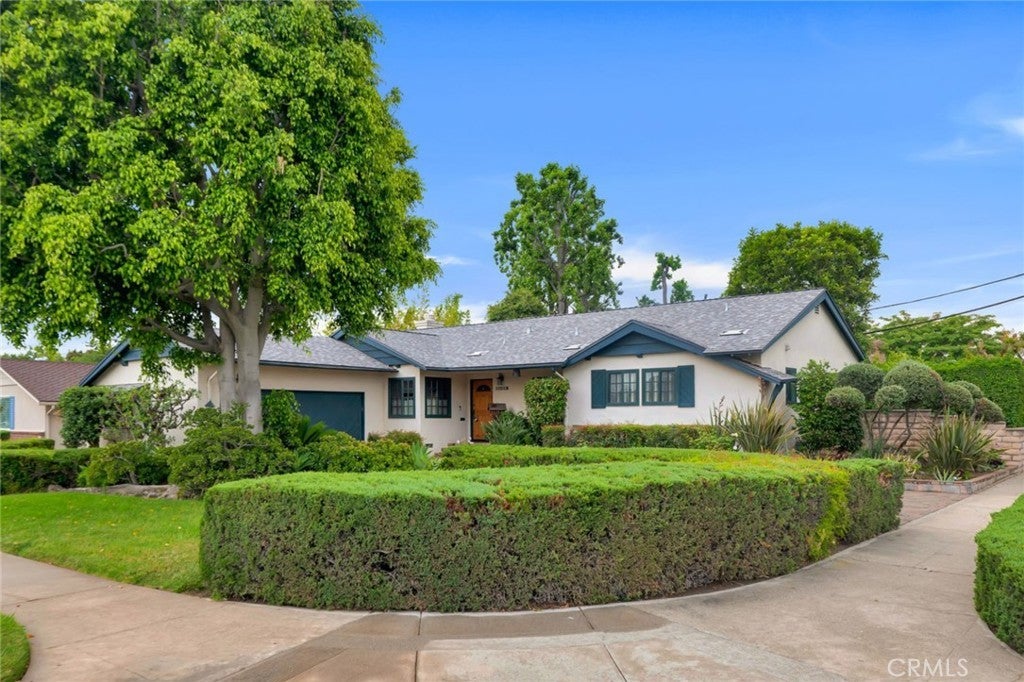 Photo of Listing #SR25125558