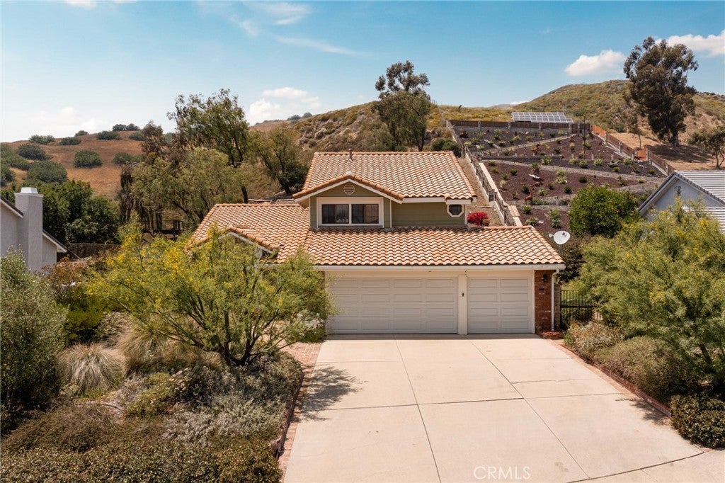 Photo of Listing #SR25126378