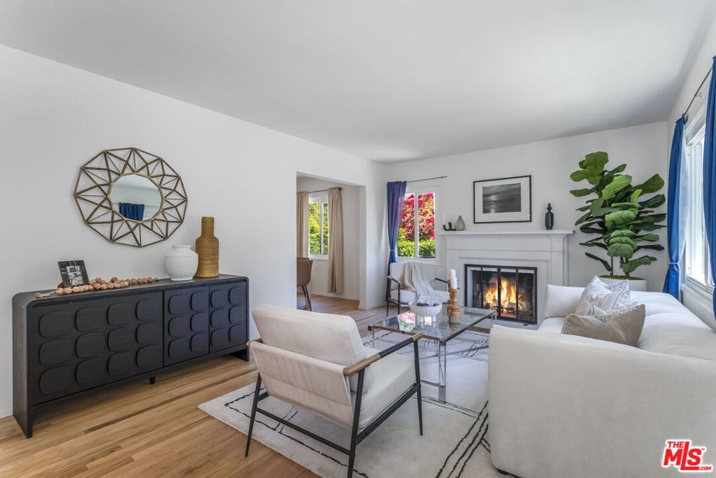 Photo of Listing #25548999