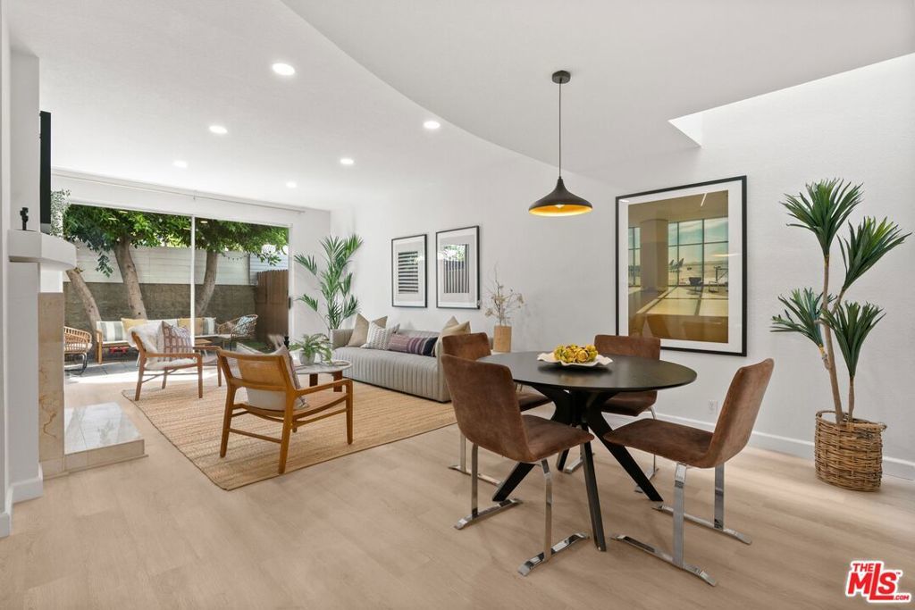 Photo of Listing #25548739