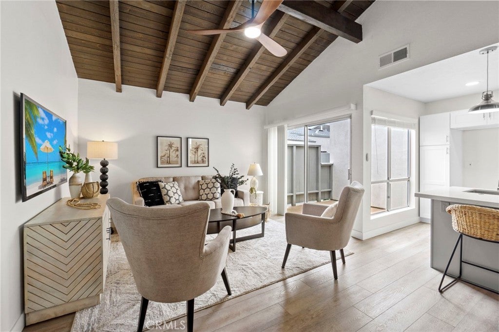 Photo of Listing #OC25121440