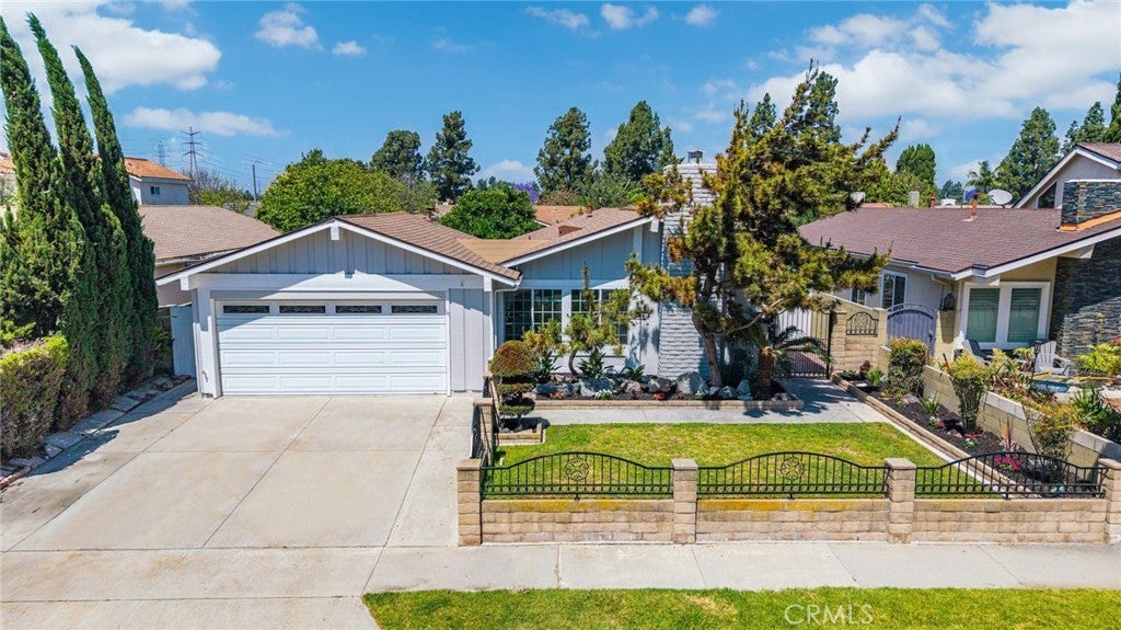 Photo of Listing #PW25125811