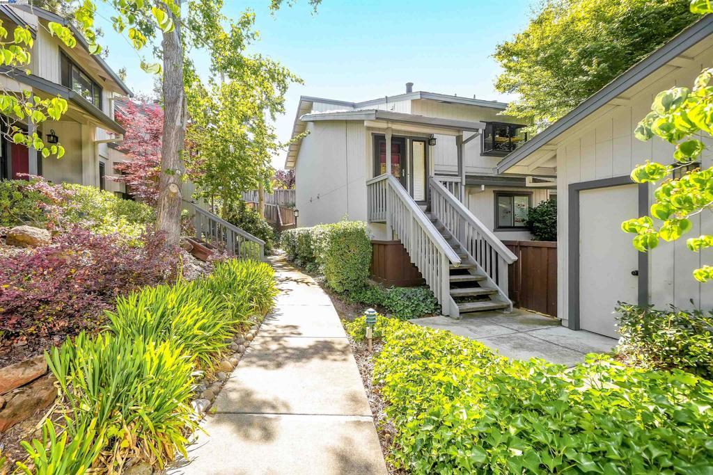 Photo of Listing #41100405