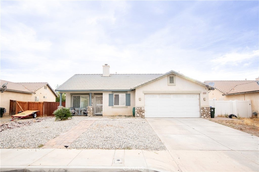 Photo of Listing #IV25126902