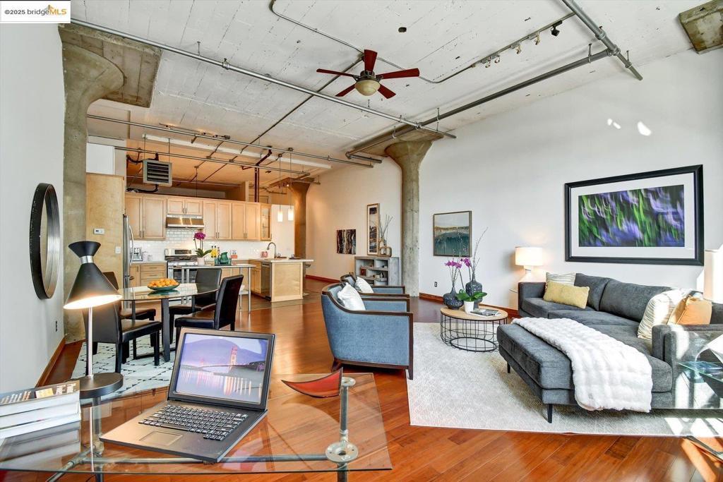 Photo of Listing #41100436