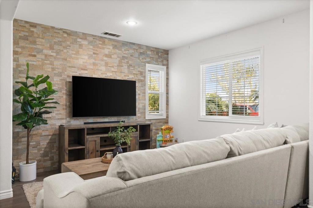 Photo of Listing #250029754SD