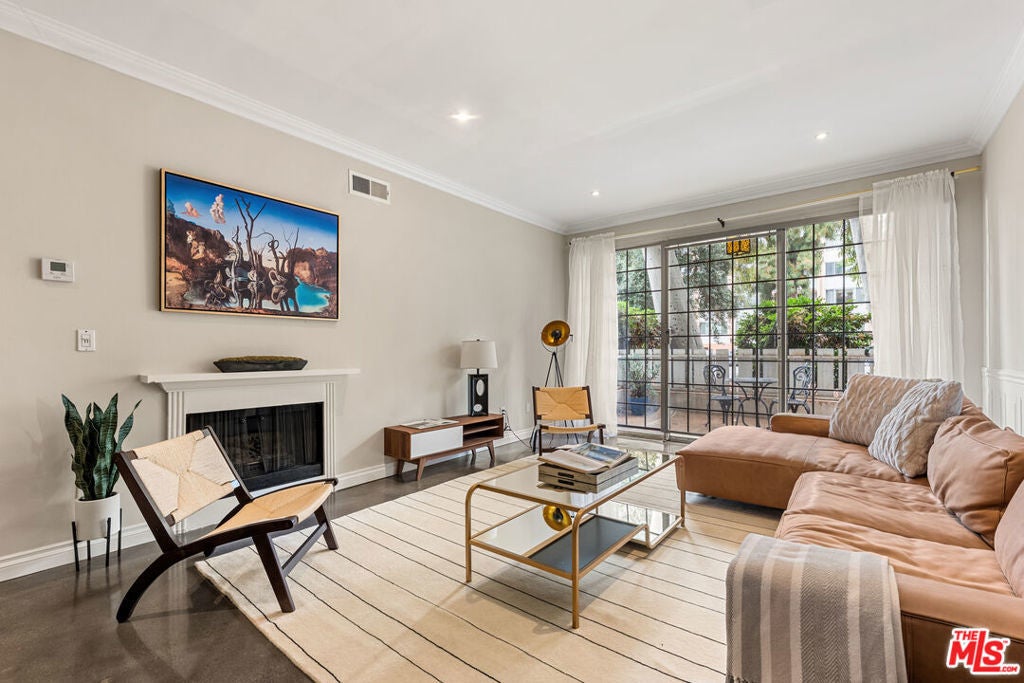 Photo of Listing #25545923