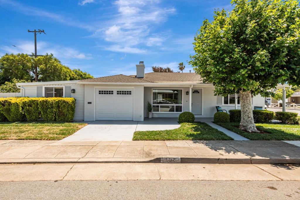 Photo of Listing #ML82010036