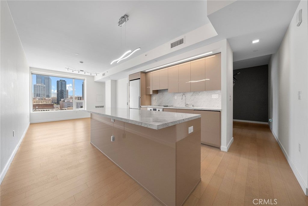 Photo of Listing #WS25127067