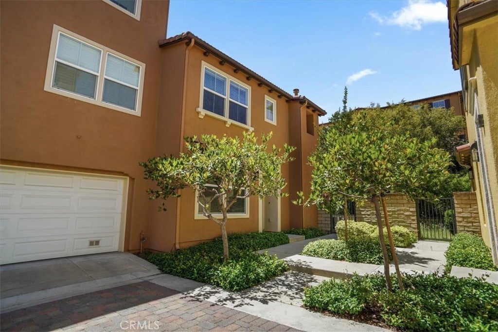 Photo of Listing #SR25126225