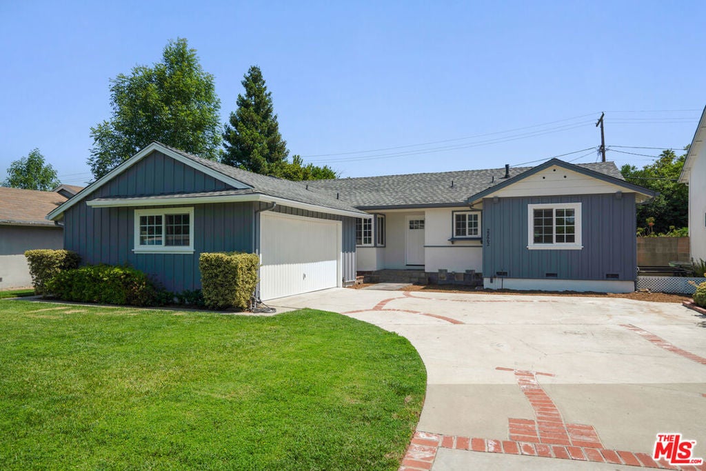 Photo of Listing #25546427