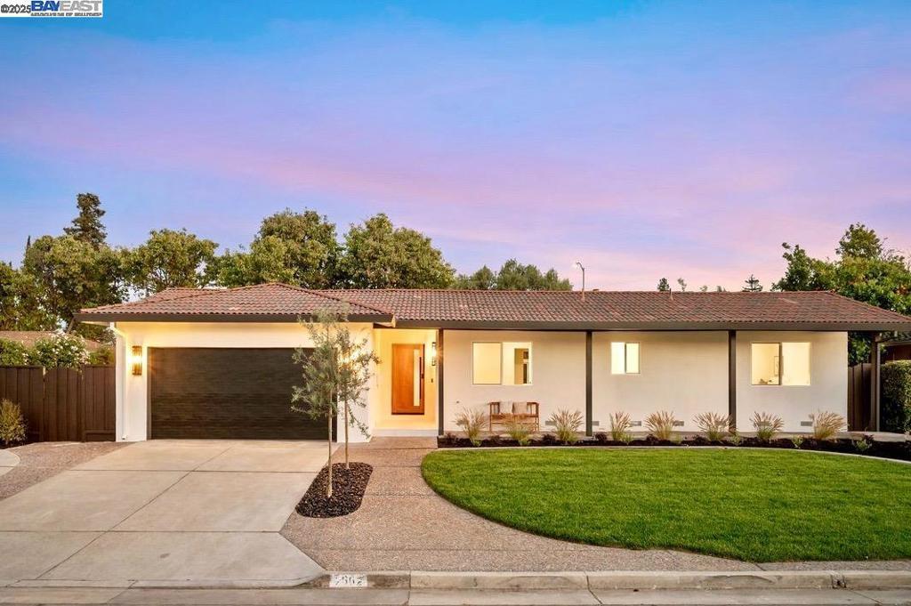 Photo of Listing #41100528