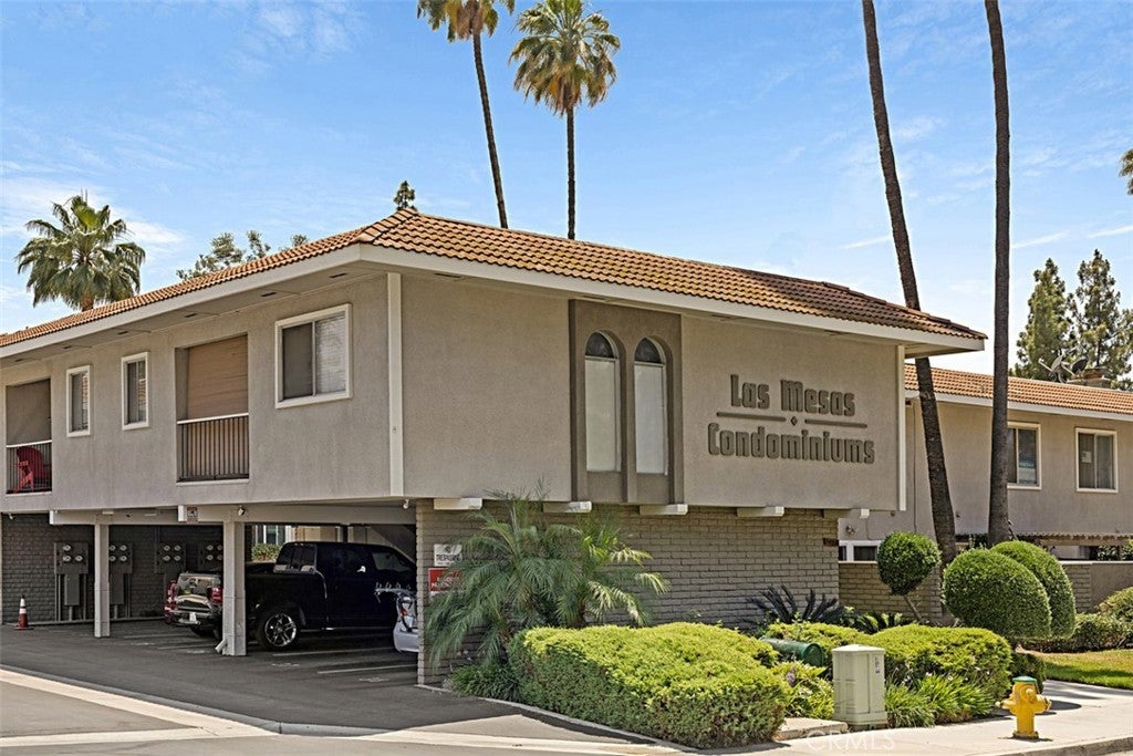 Photo of Listing #IV25127296