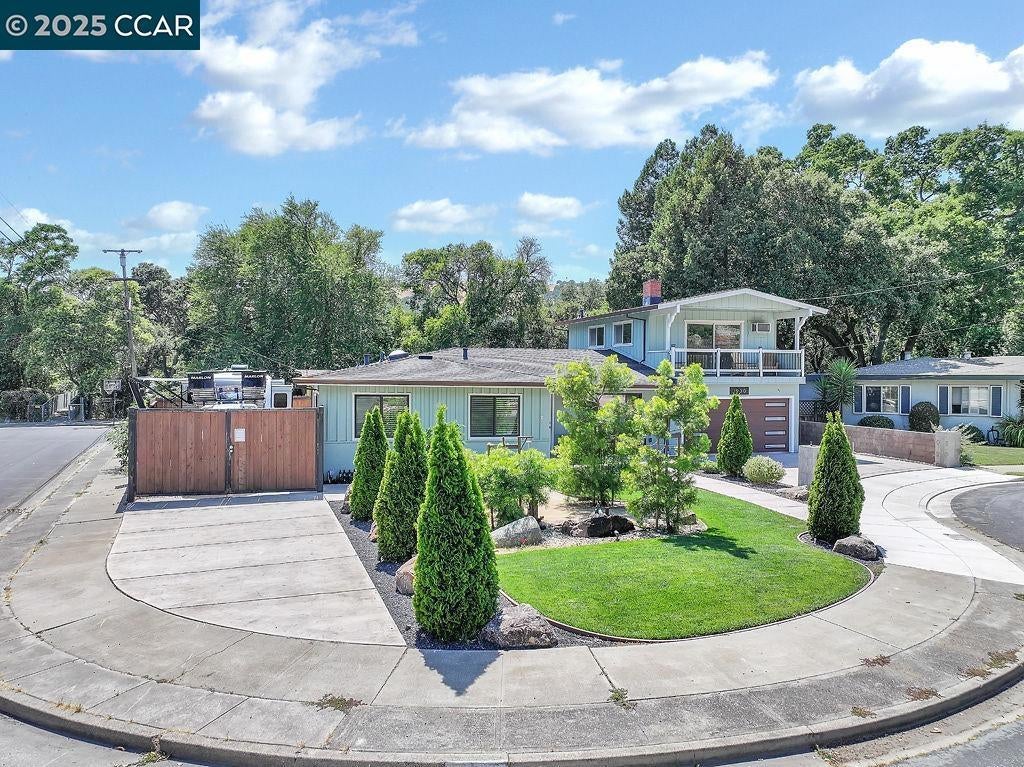 Photo of Listing #41100529