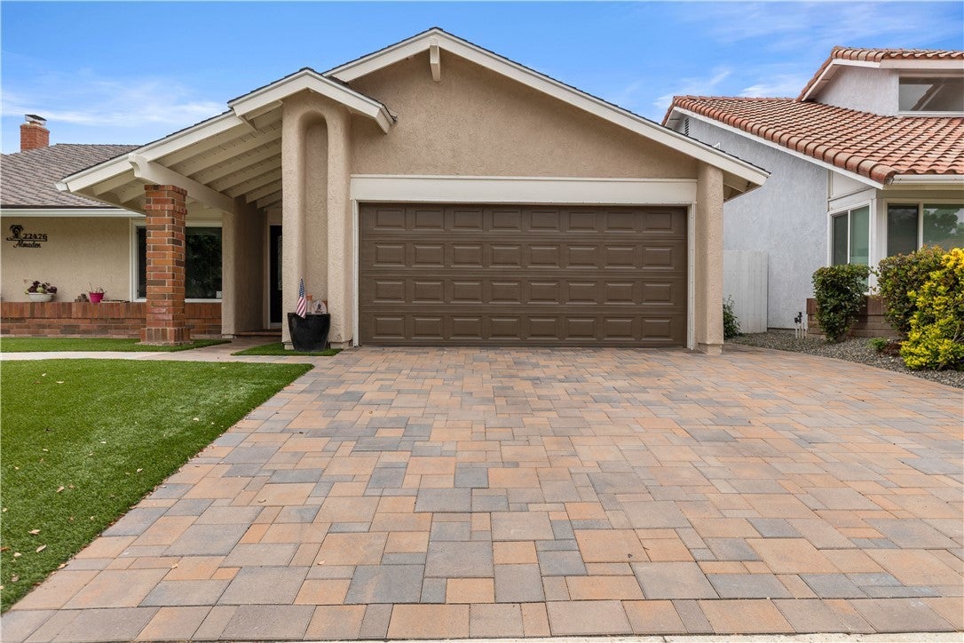 Photo of Listing #OC25121981