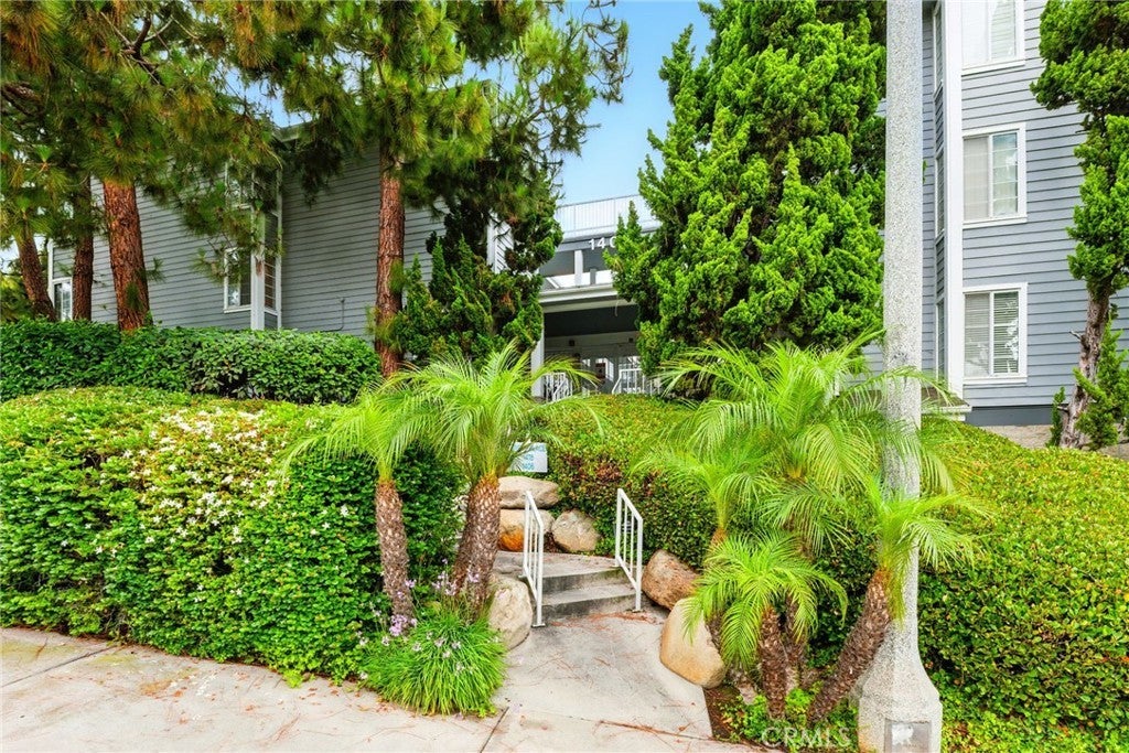 Photo of Listing #SB25127402