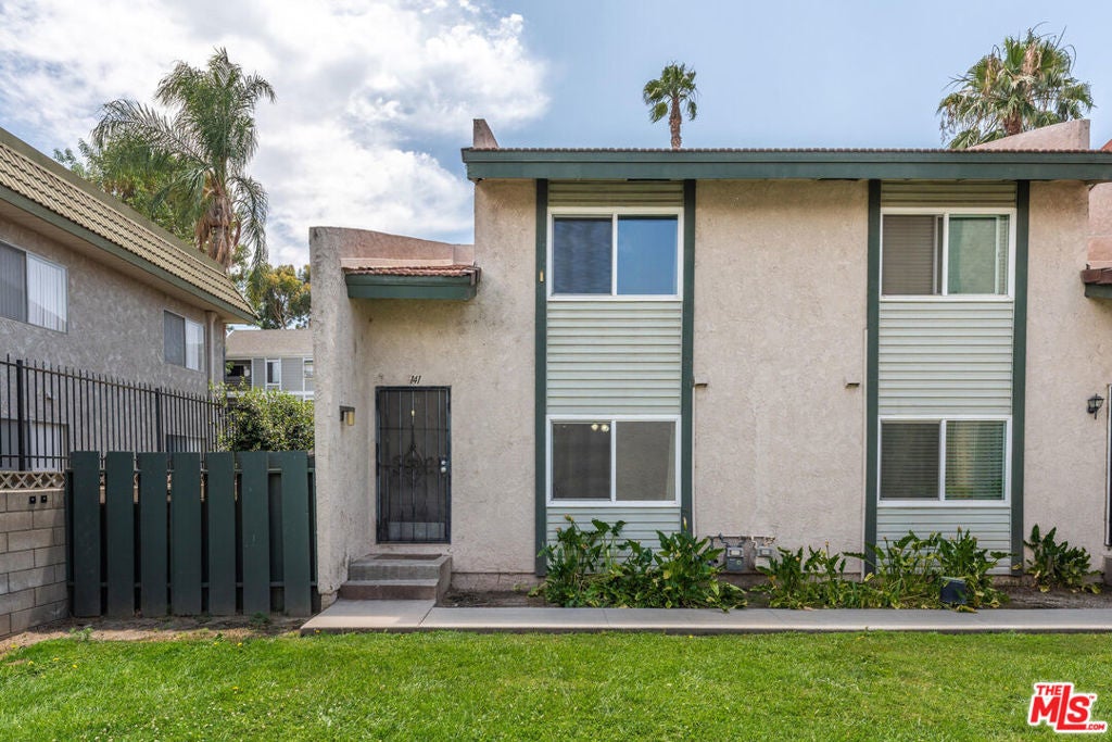 Photo of Listing #25549423