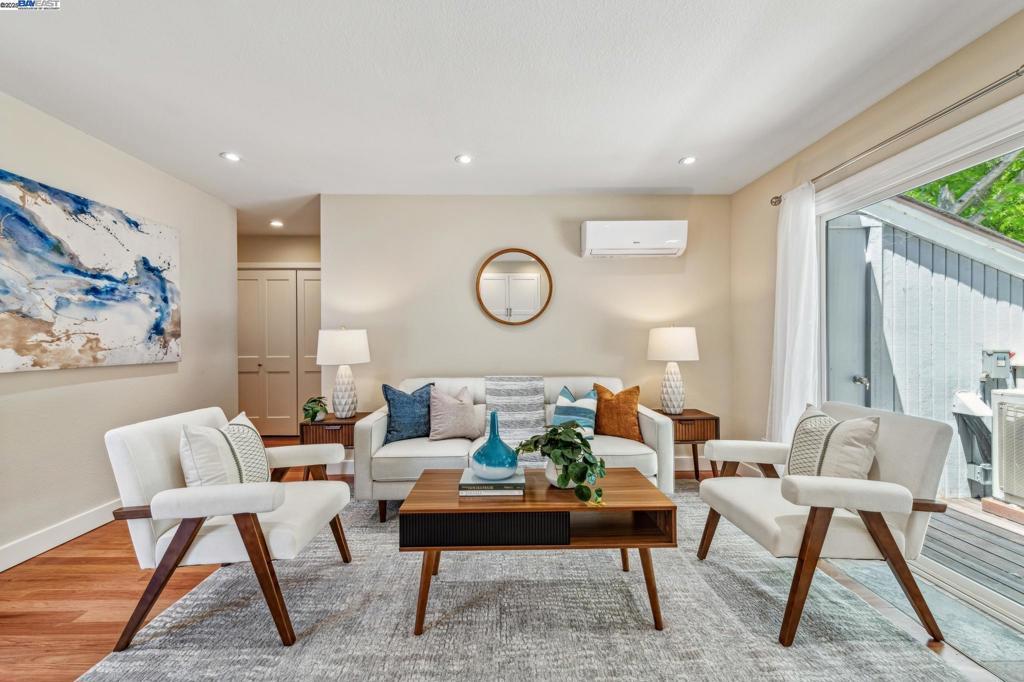 Photo of Listing #41100560