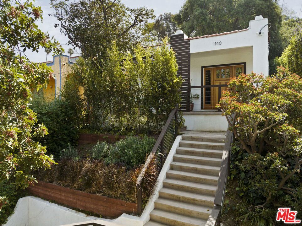 Photo of Listing #25549345