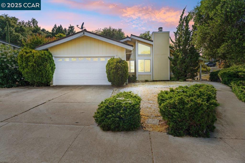 Photo of Listing #41100577