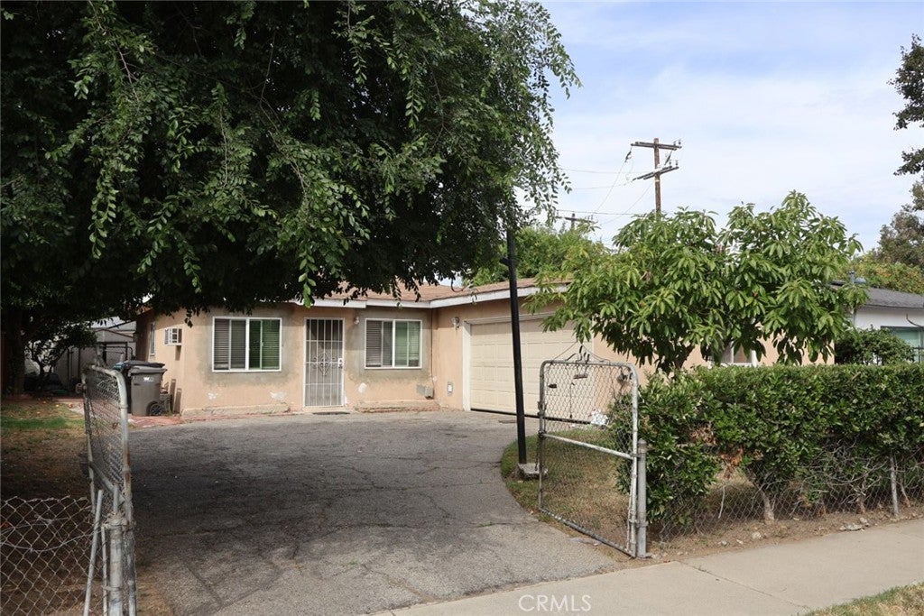 Photo of Listing #SR25127629