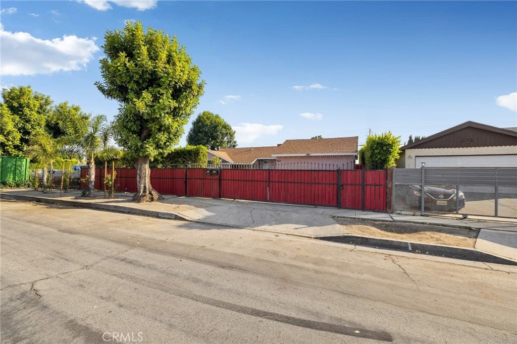 Photo of Listing #SR25127672