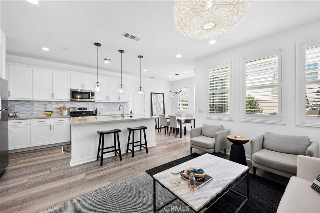 Photo of Listing #OC25124064