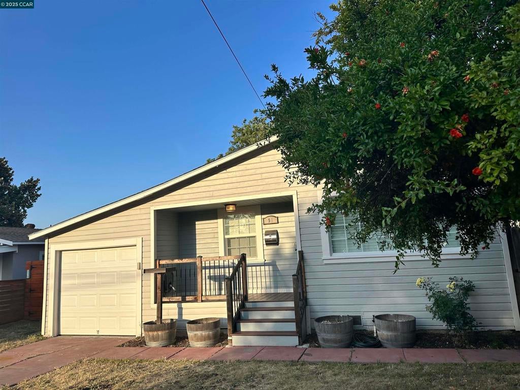 Photo of Listing #41100612