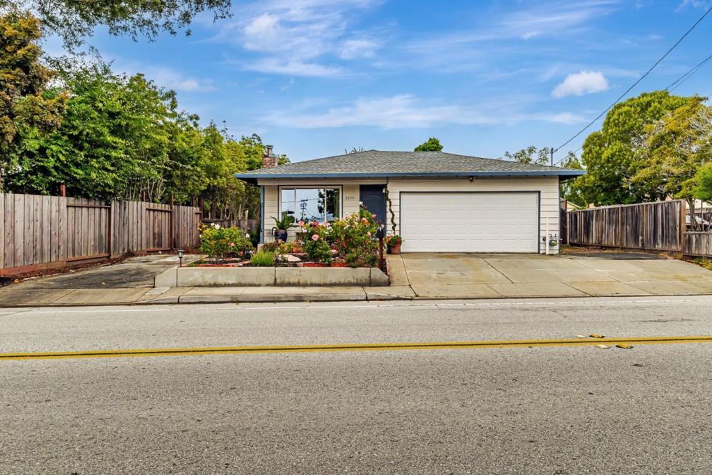 Photo of Listing #ML82010179