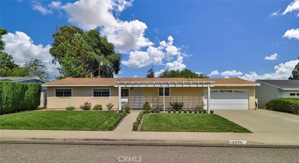 Photo of Listing #SR25127940