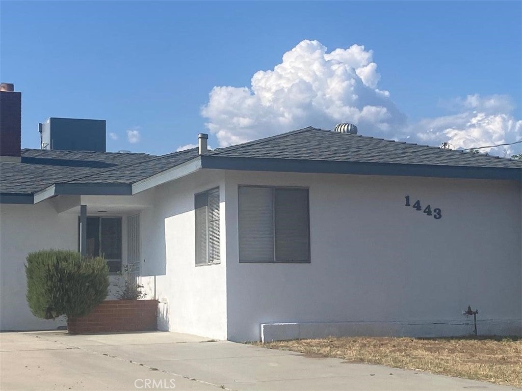 Photo of Listing #IV25128068