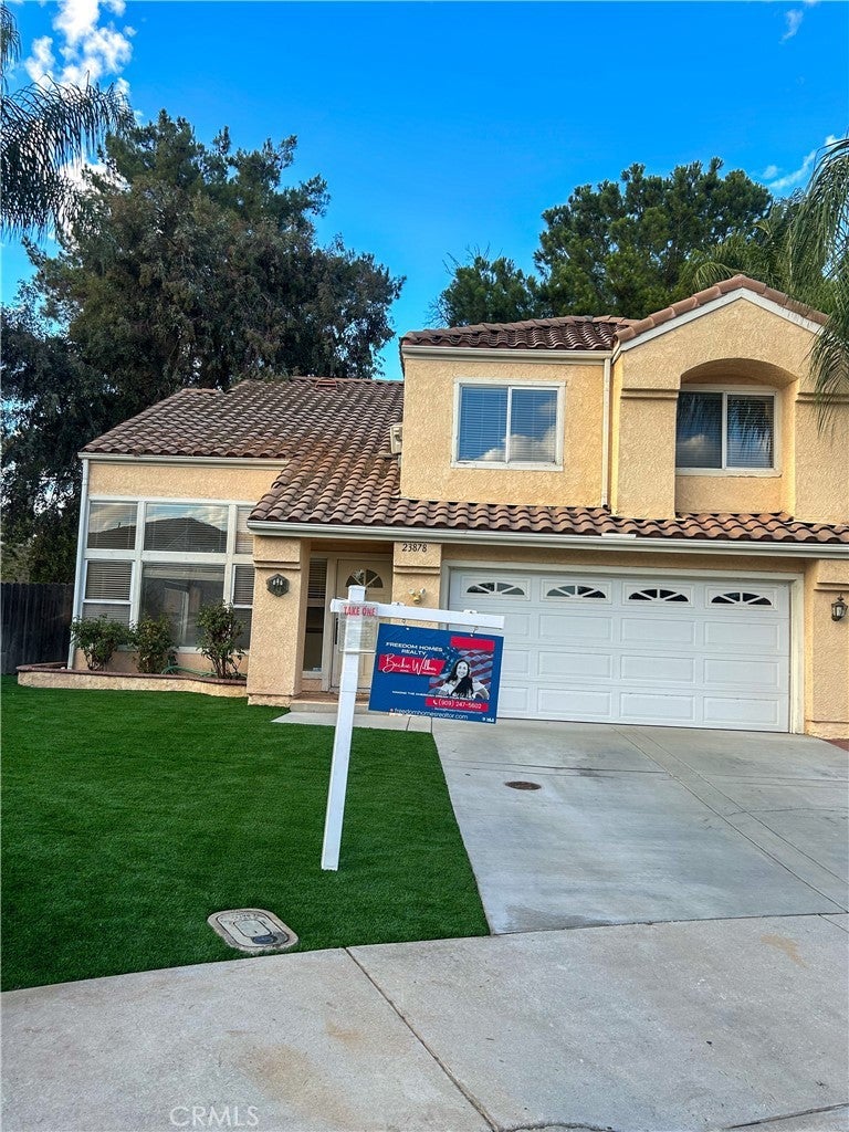 Photo of Listing #IV25128177