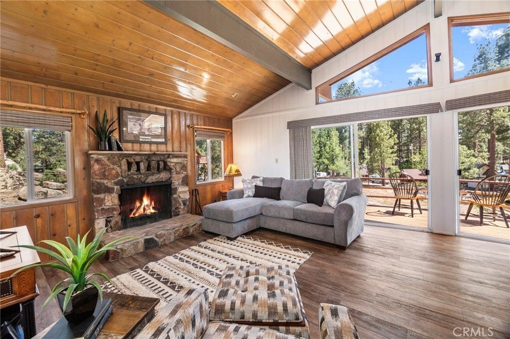 Photo of Listing #PW25128299