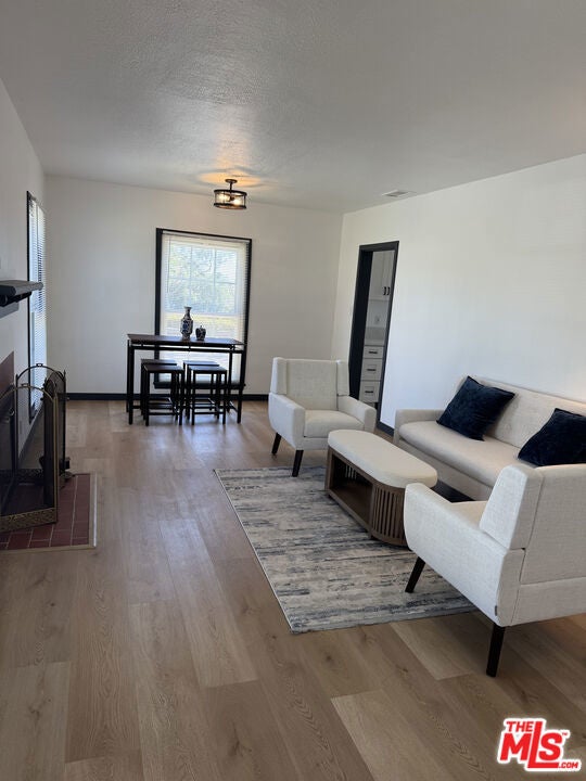 Photo of Listing #25549817