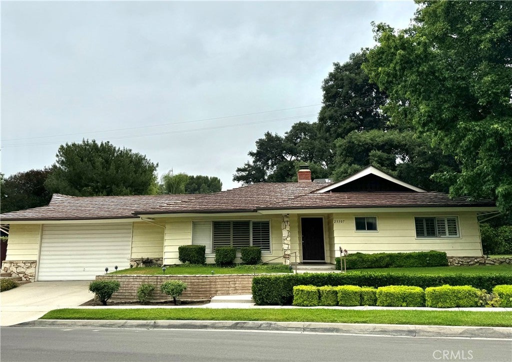 Photo of Listing #SR25103428