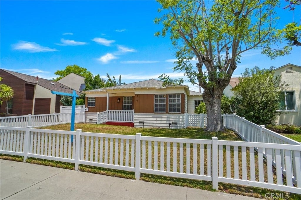 Photo of Listing #SR25122983