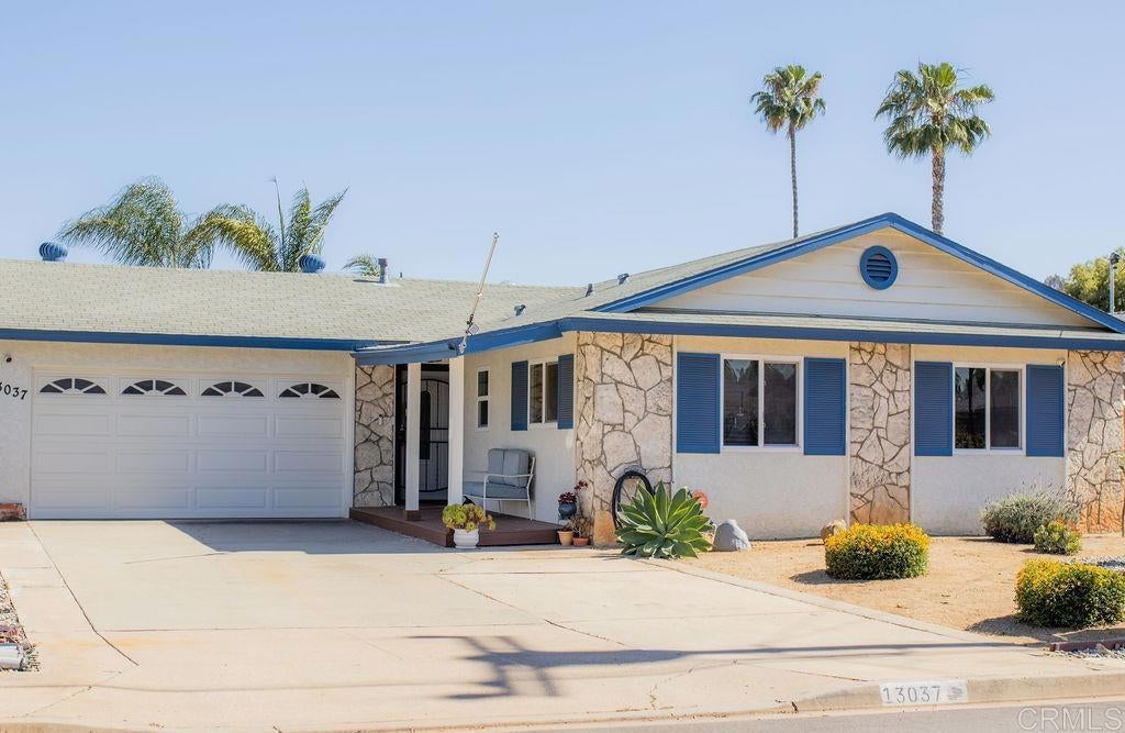 Photo of Listing #PTP2504270