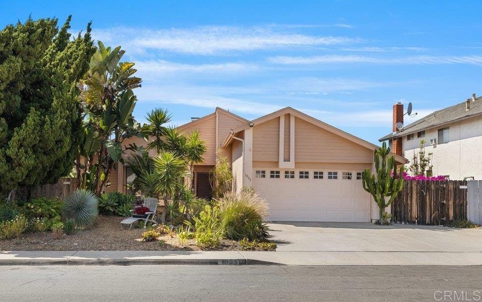 Photo of Listing #PTP2504271