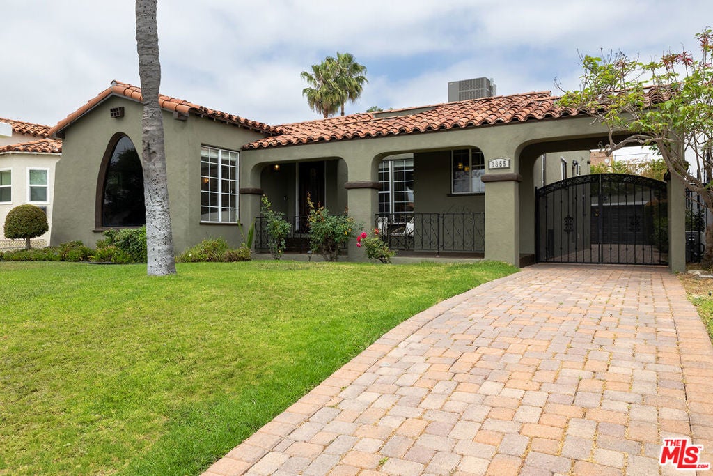 Photo of Listing #25550371