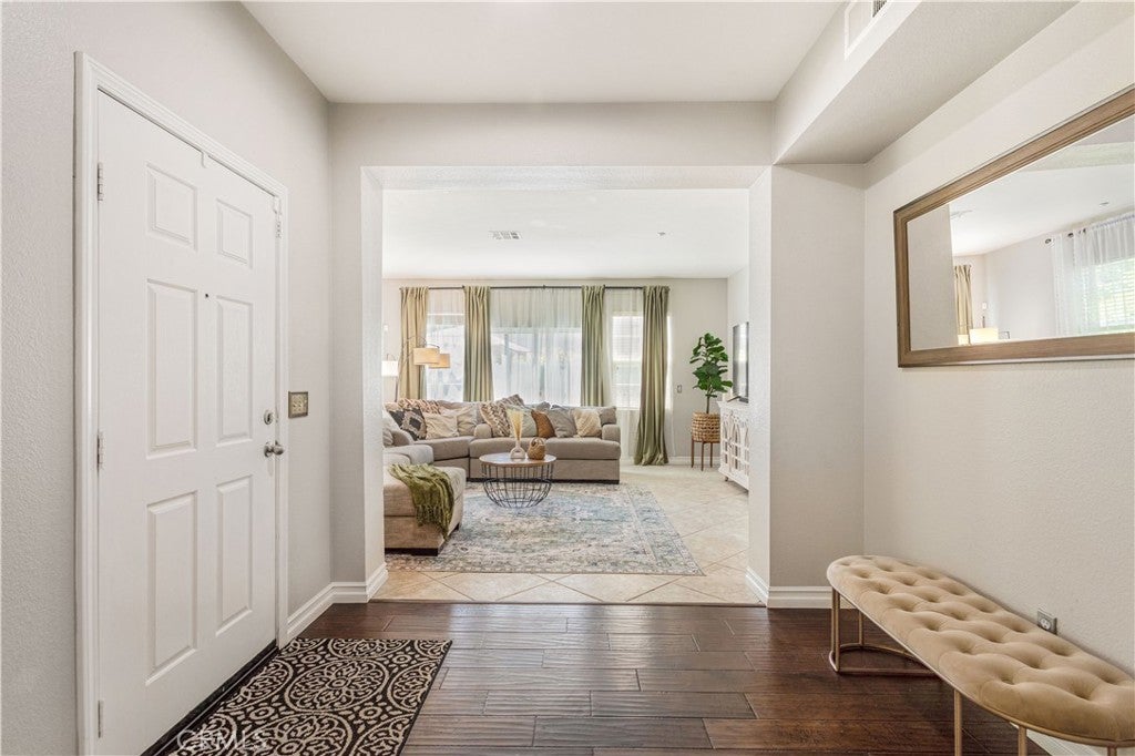 Photo of Listing #SW25127978