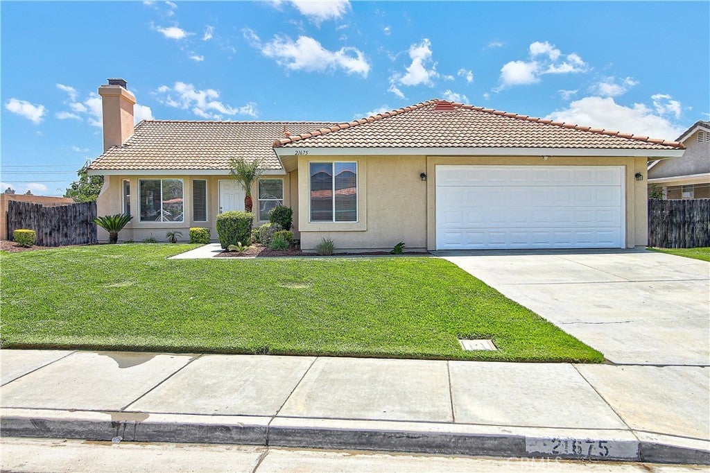 Photo of Listing #IV25128790