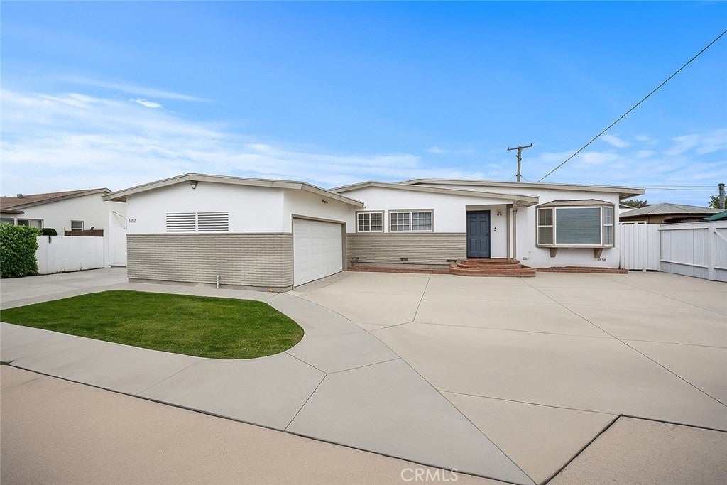 Photo of Listing #PW25129100