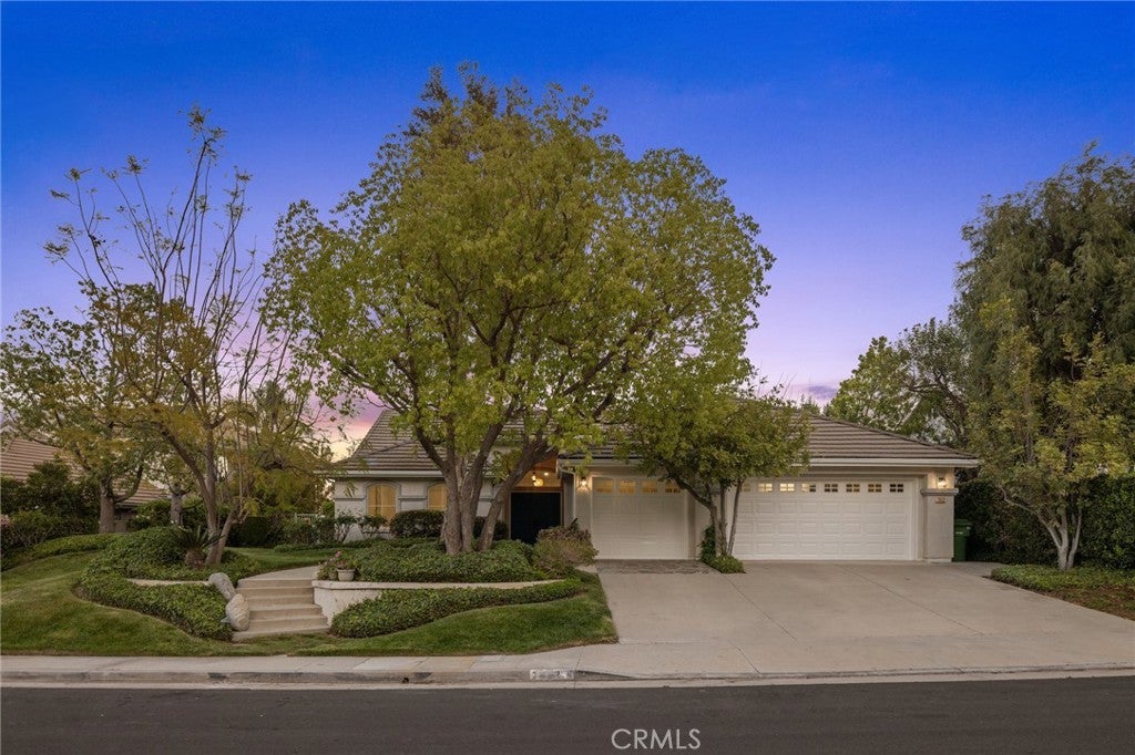 Photo of Listing #SR25129386