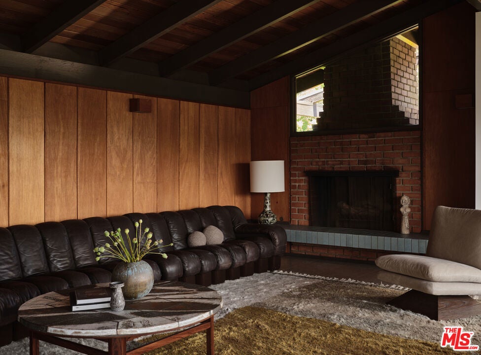 Photo of Listing #25550595