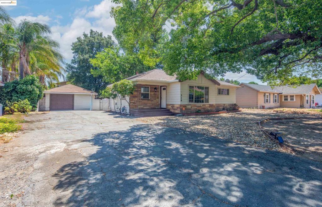 Photo of Listing #41100861