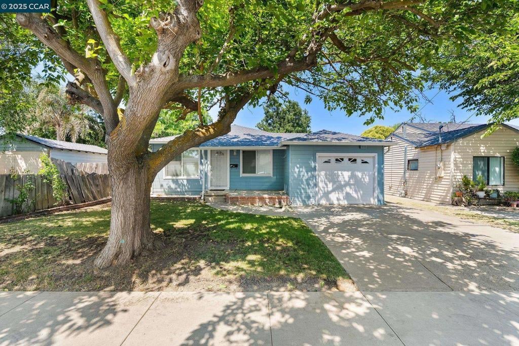 Photo of Listing #41100863