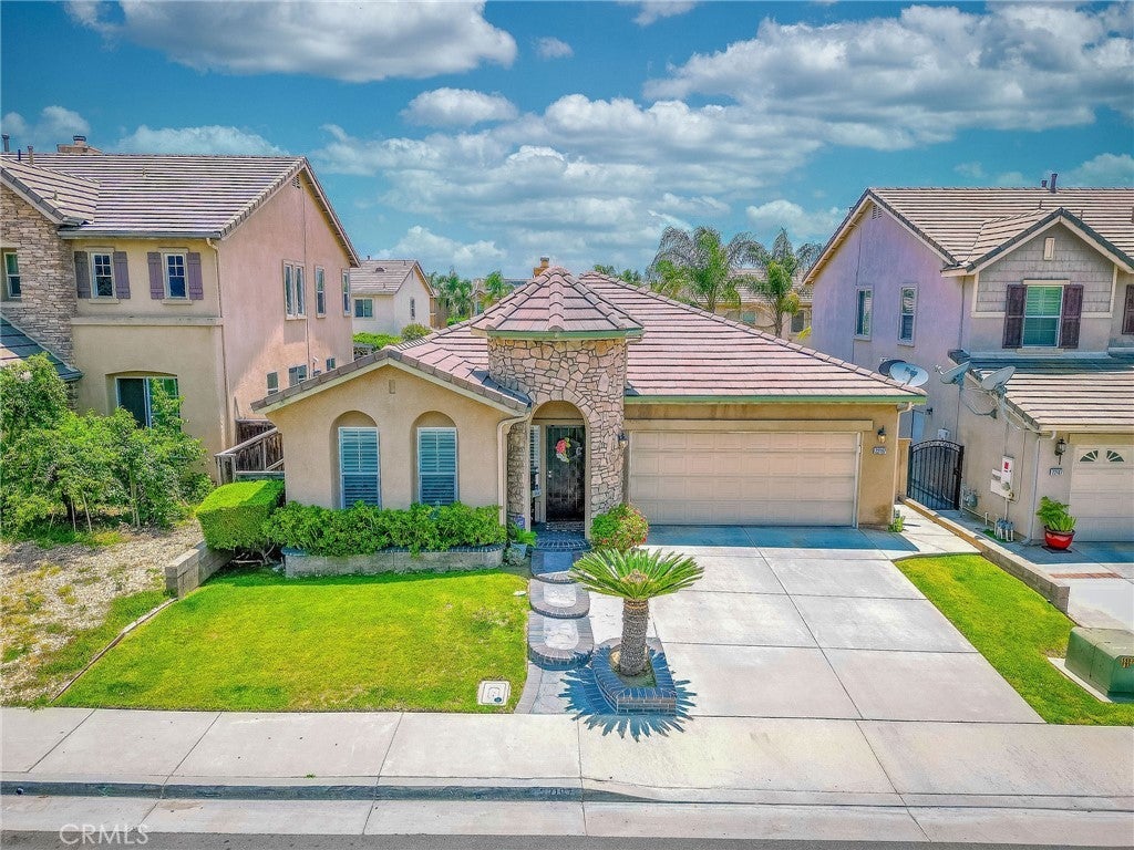 Photo of Listing #IV25126549