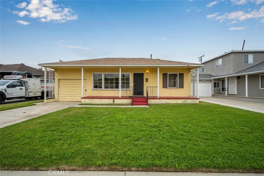 Photo of Listing #OC25127469